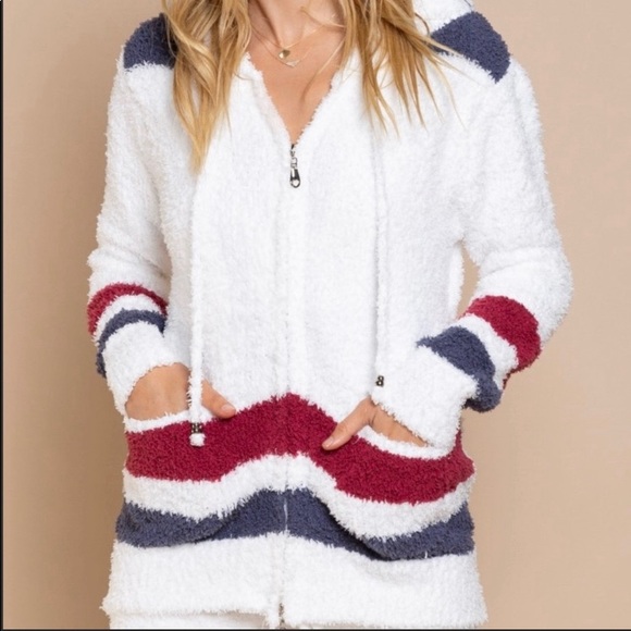 🎉HOST PICK🎉 POL Berber Fleece Hoodie - Picture 4 of 9